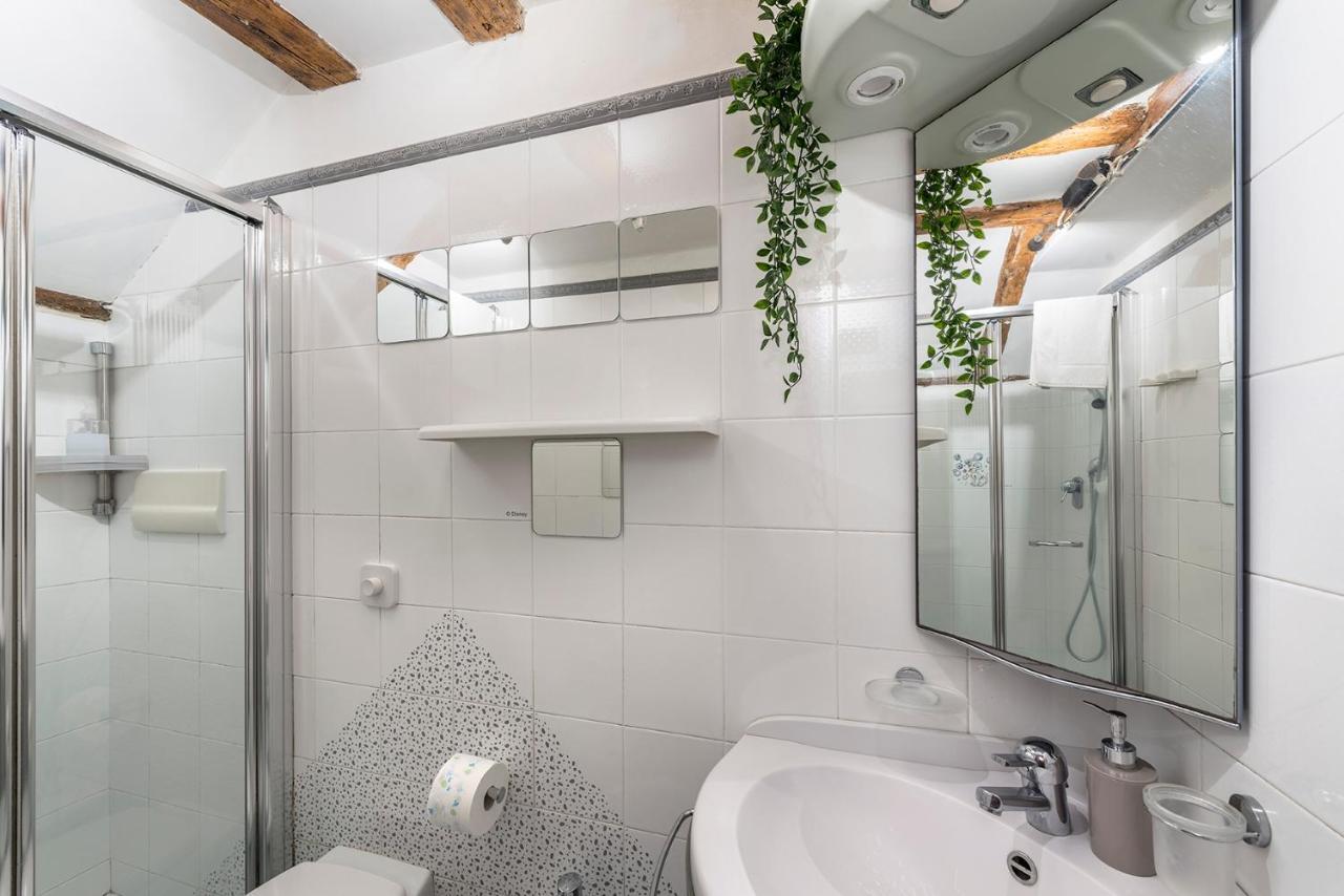 Piccolo - Cozy In The Heart Of Authentic Apartamento *